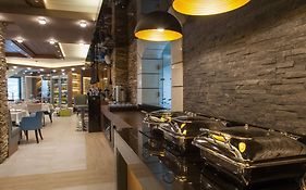 Амира Бутик Хотел